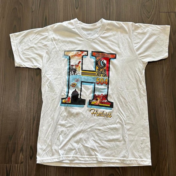 Vintage Tops - Honduras Graphic Tee